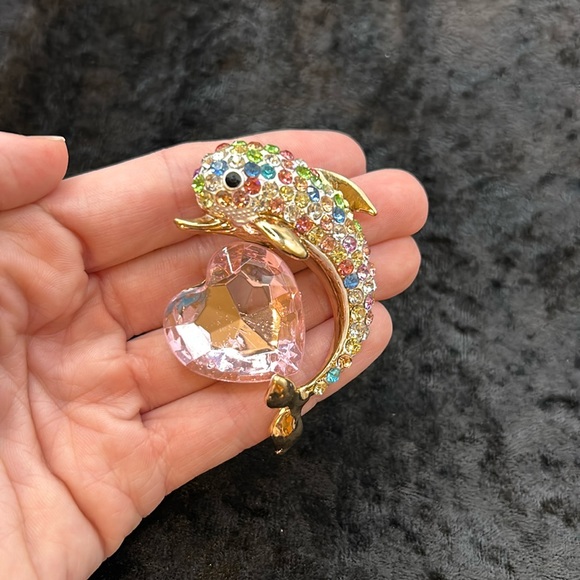 Betsey Johnson Dolphin with Heart Brooch - Picture 3 of 4
